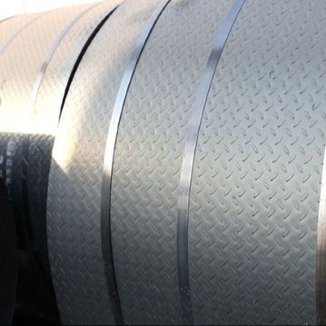 600mm-1500mm 뜨거운 굴려진 변화가 많은 시트 금속 코일 JIS SS400